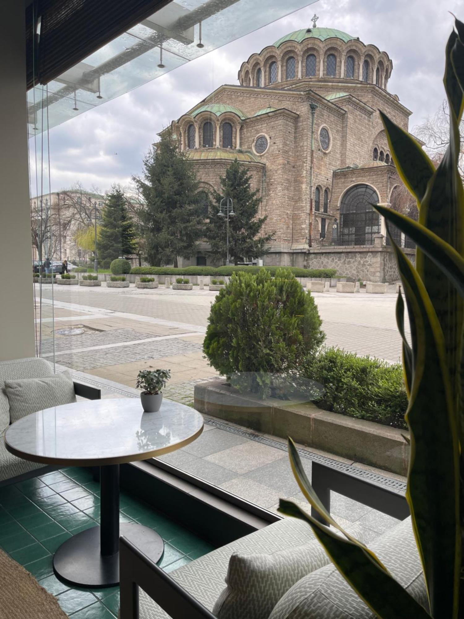 София Хотел Балкан, хотел от луксозната колекция Екстериор снимка The view from the hotel