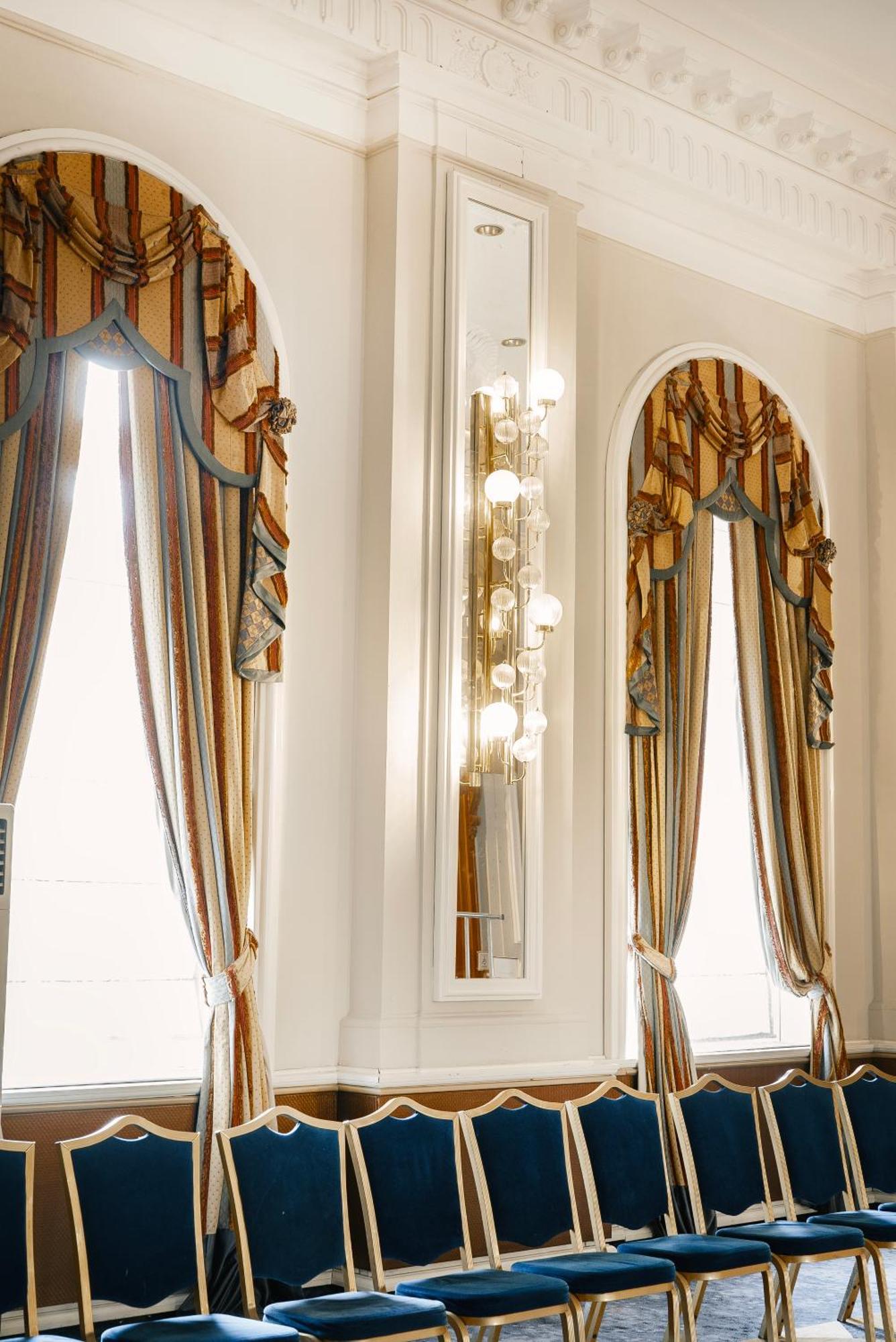 София Хотел Балкан, хотел от луксозната колекция Екстериор снимка Curtains